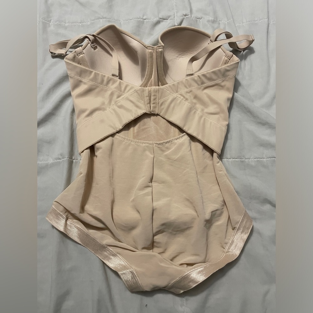 Maidenform Elegant Cream Bodysuit faja shapewear - Picture 3 of 5